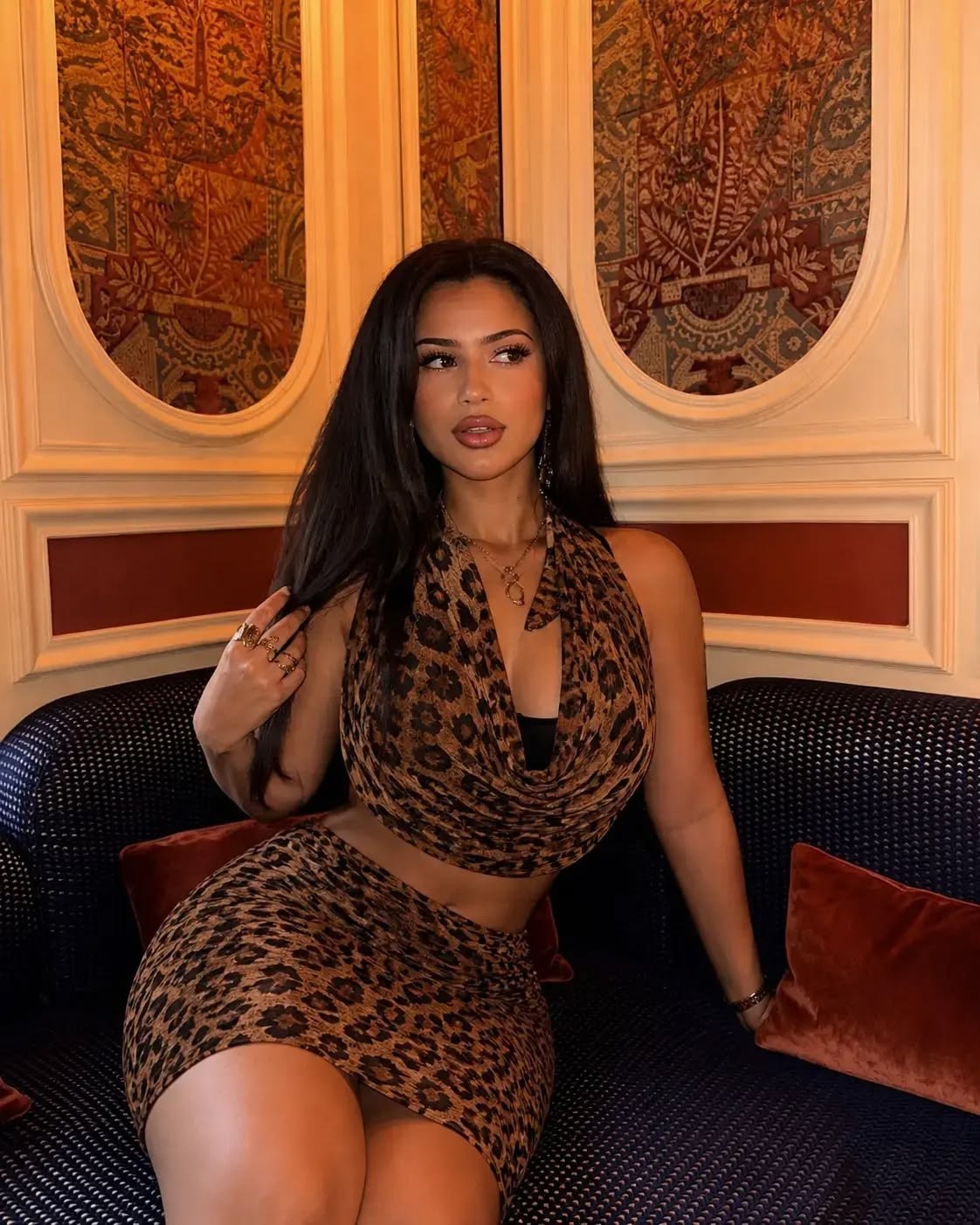 Asena İzmir - Profil